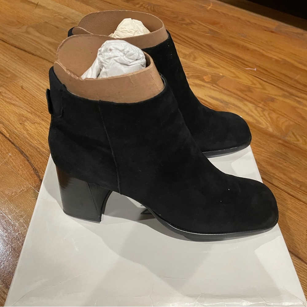 Black Nine West ankle boots